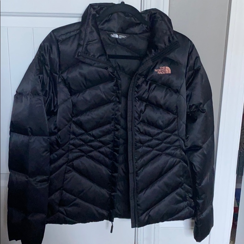 Women’s North Face Black Puffer Jacket